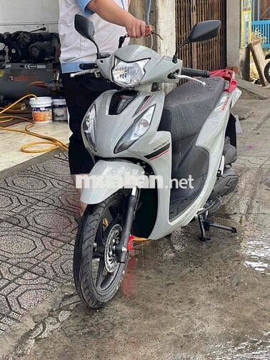 Vision xám thể thao mới