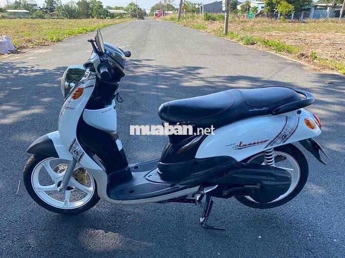 Yamaha Classico Trắng Tự động