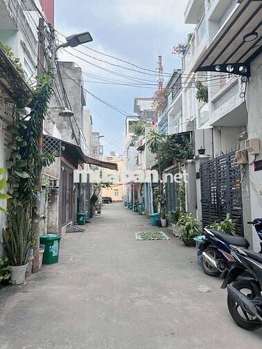  SIÊU PHẨM  NHÀ 3 TẦNG TÂN CỔ ĐIỂN – XE HƠI  – 300M RA PHẠM VĂN ĐỒNG 