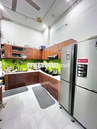  SIÊU PHẨM  NHÀ 3 TẦNG TÂN CỔ ĐIỂN – XE HƠI  – 300M RA PHẠM VĂN ĐỒNG 