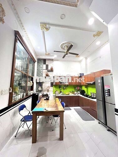  SIÊU PHẨM  NHÀ 3 TẦNG TÂN CỔ ĐIỂN – XE HƠI  – 300M RA PHẠM VĂN ĐỒNG 