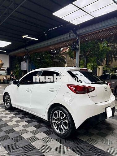 Mazda 2 Sport 2016 Hatchback Trắng odo 8v