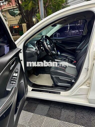 Mazda 2 Sport 2016 Hatchback Trắng odo 8v