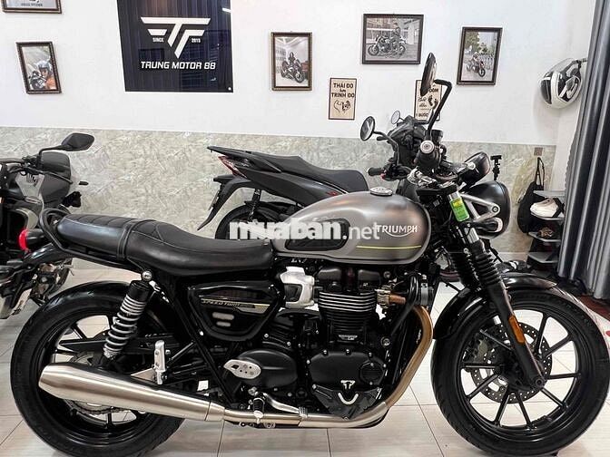 TRIUMPH SPEED TWIN 2023 MATT SILVER ICE