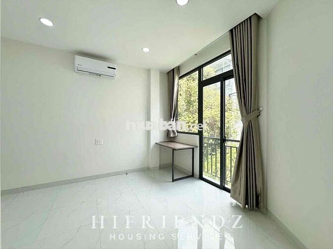 CHO THUÊ PHÒNG CỬA SỔ- BANCOL NGAY VINCOM PHAN VĂN TRị GÒ VẤP