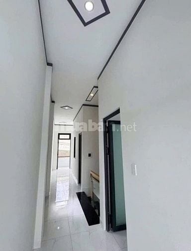 Bán nhà mặt tiển QL50 ngay chợ Phú Lạc