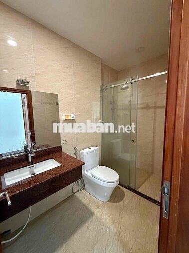 Còn *** 1 phòng ban công giá siêu rẻ