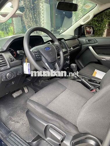 Ford Ranger XLS 2020 Xanh đen 57.000 Km
