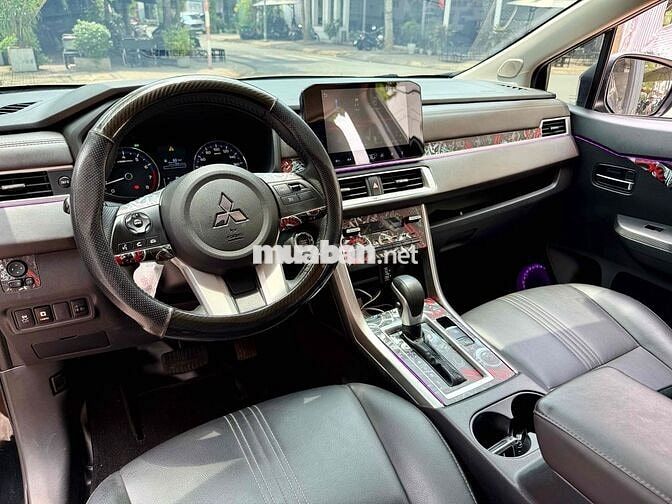 Mitsubishi Xpander Premium 2024 Đen