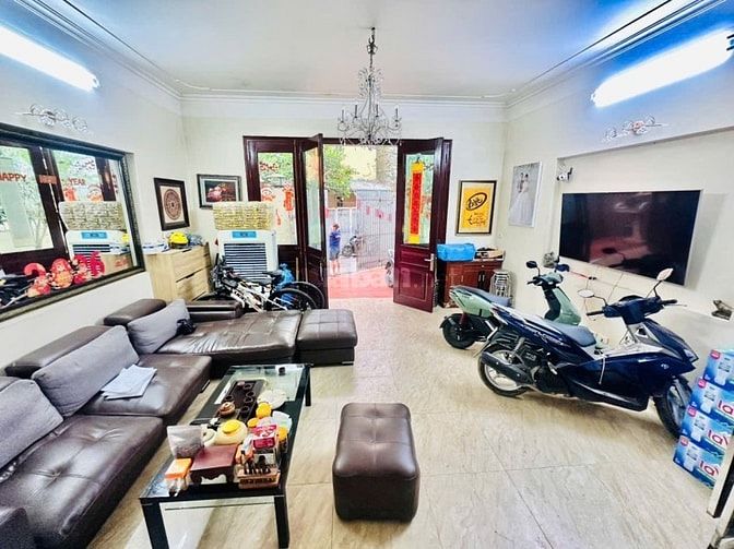 Phố Nhật Chiêu – Tây Hồ - Ô TÔ – 101 m2 – 5 Tầng -MT 7.8 M – Giá 38.3 