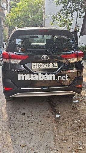 Toyota Rush 2018 Đen 7 chỗ