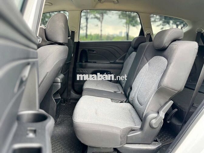 Hyundai Stargazer model 2025 số tự động màu trắng