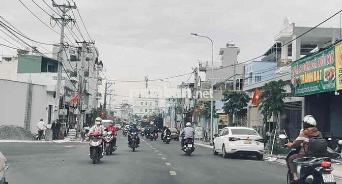 Nhà hẻm Tô Vĩnh Diện Đông Hoà gần làng Đại học QG