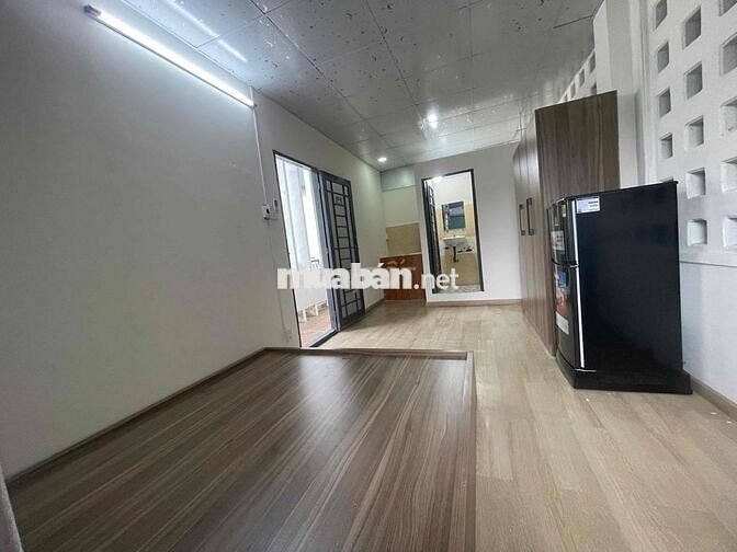 CHDV MỚI XÂY, CỬA SỔ BAN CÔNG MÁT MẺ