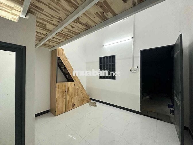 cho thuê dãy phòng trọ máy lạnh có gác không đụng đầu