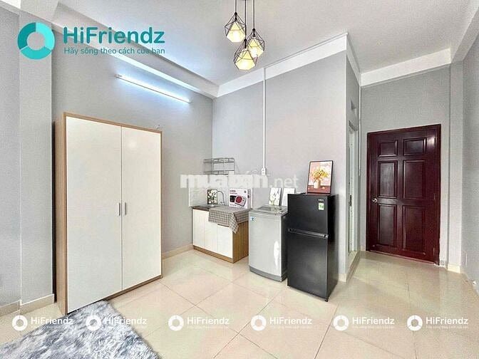 CHDV BAN CÔNG - ĐẦY ĐỦ TIỆN NGHI - CHỈ CẦN XÁCH VALI VÀO LÀ Ở