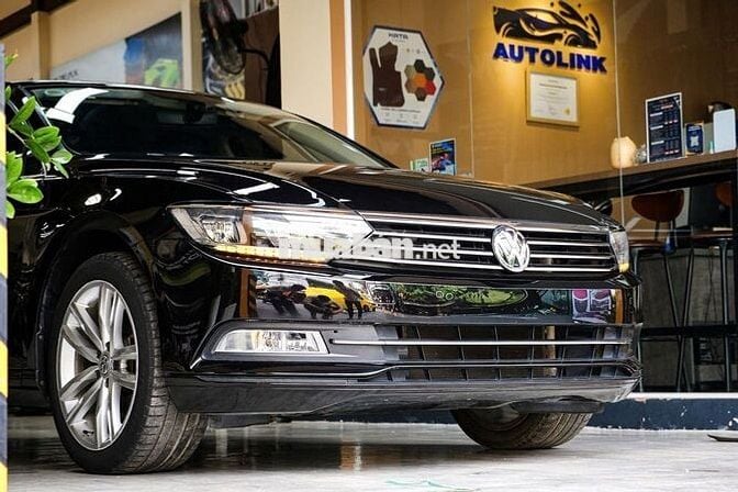 Passat Model 2018 77.000 km Full LS Hãng