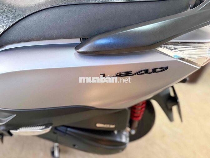 Honda Lead màu Bạc