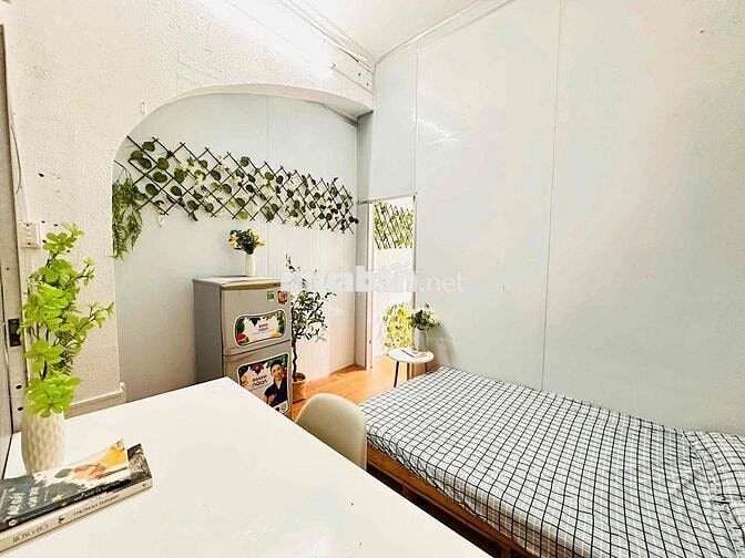 2PN QUẬN 4- 2PN- TÁCH BẾP -CÓ CỬA SỔ