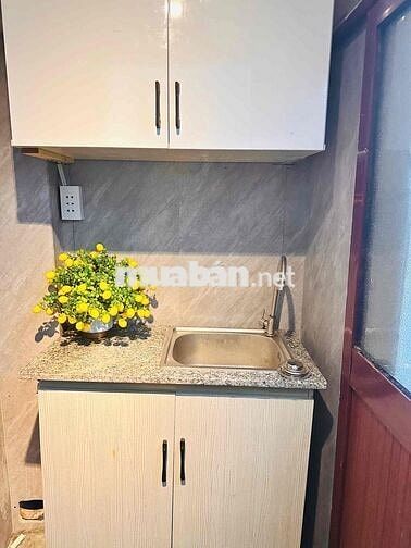 2PN QUẬN 4- 2PN- TÁCH BẾP -CÓ CỬA SỔ