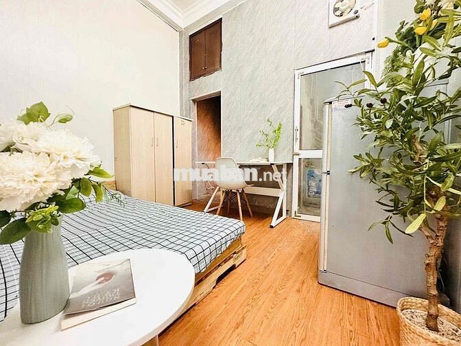 2PN QUẬN 4- 2PN- TÁCH BẾP -CÓ CỬA SỔ