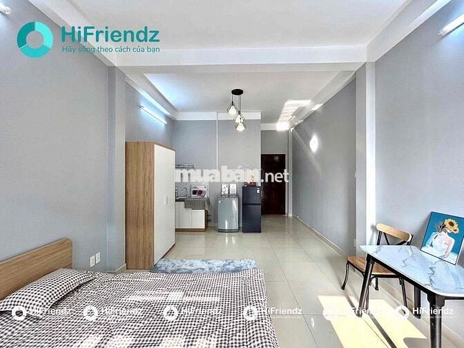 CHDV BAN CÔNG - ĐẦY ĐỦ TIỆN NGHI - CHỈ CẦN XÁCH VALI VÀO LÀ Ở