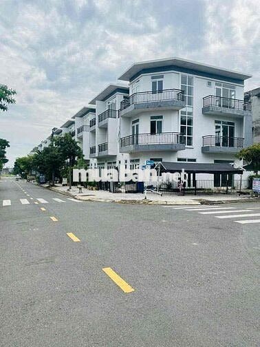 nhà phố phúc an city chỉ 1 căn ***