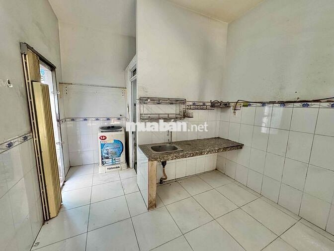 Căn góc hẻm xe hơi ngay ngã 3 Long Hậu đg Lê Văn Lương nối dài