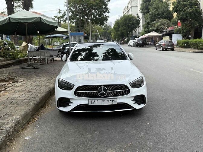Mercedes E300 AMG siêu lướt chính hãng