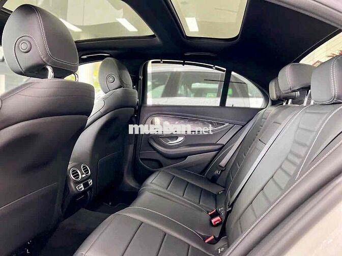 Mercedes E300 AMG siêu lướt chính hãng