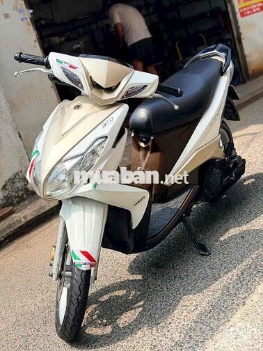Yamaha Luvias FI 2014 Nâu Trắng