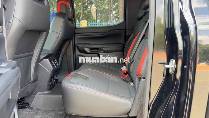 Ford Raptor 2025 Đen đi siêu lướt