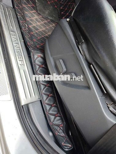 Ford Ranger Wildtrak Bạc