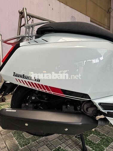 Lambretta 125 ABS 2025 Trắng Đen 2300 km