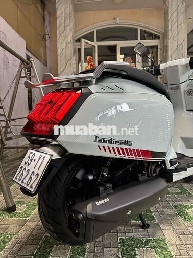 Lambretta 125 ABS 2025 Trắng Đen 2300 km