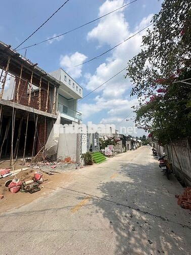 NỀN MẶT TIỀN HÀNG GÒN 150M2 CHỈ 1,6 TỶ