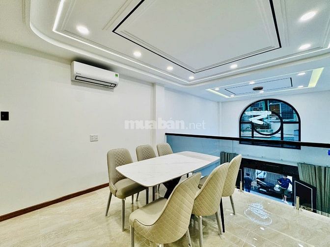 Nhà 6 Lầu thiết kế cổ điển hxh 76/65 Bạch Đằng giá: 14 tỷ