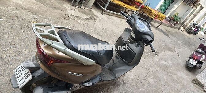 Honda Lead màu Nâu