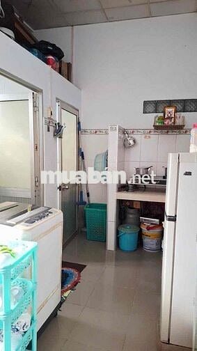 BÁN NHÀ PHƯỜNG 3, DỌN VÔ LÀ Ở LUÔN Ạ. NHÀ RỘNG. KIÊN CỐ