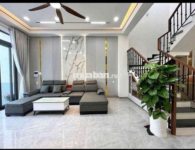 Bán nhà 1 trệt 1 lầu sổ hồng riêng, ngay KDC Phong Phú giá 1tỷ030triệu