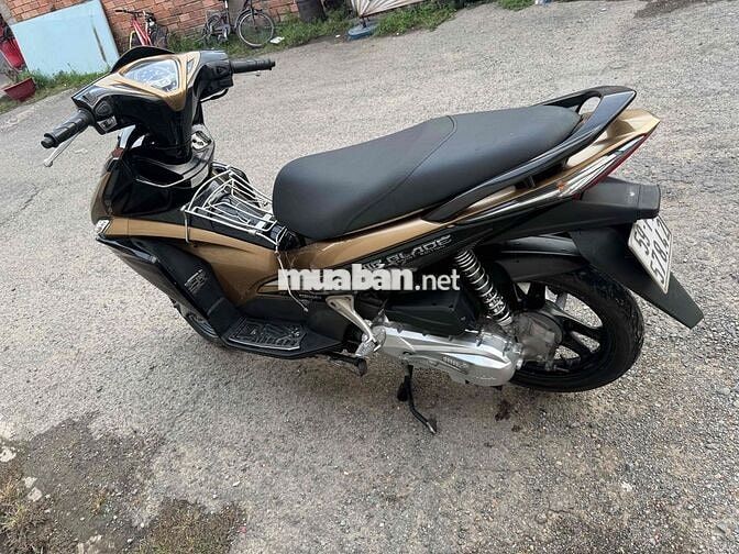 Honda Air Blade 2012 Đen vàng