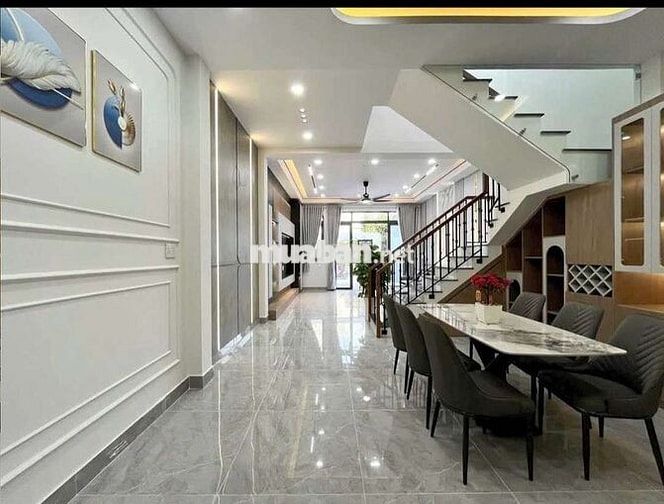 Bán nhà 1 trệt 1 lầu sổ hồng riêng, ngay KDC Phong Phú giá 1tỷ030triệu