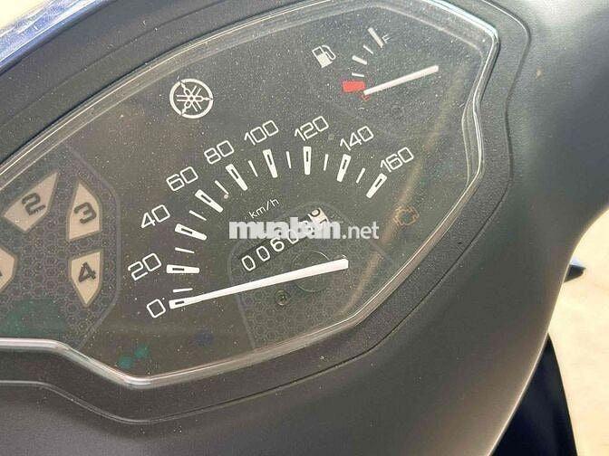 Yamaha Sirius FI Xanh trắng 600 km