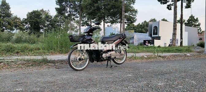 Yamaha Sirius màu Đen