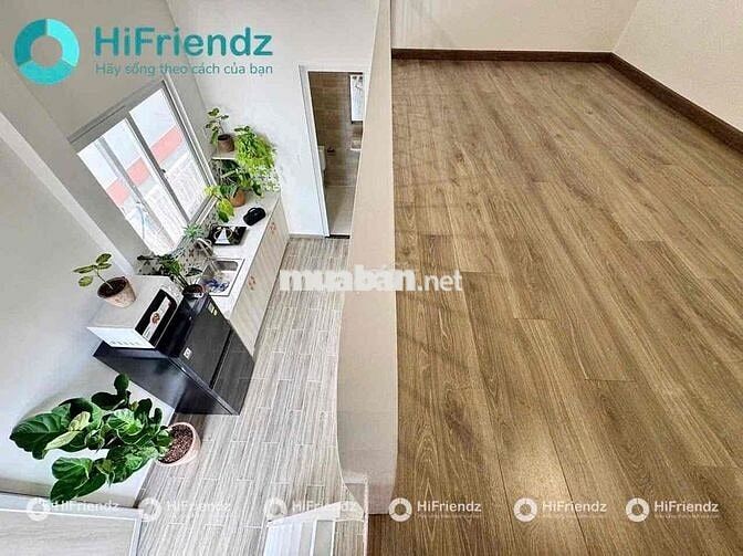 DUPLEX BAN CÔNG THOÁNG, MỚI 100%, GÁC CAO 2m, SÁT QUẬN 1, HÀNG XANH.