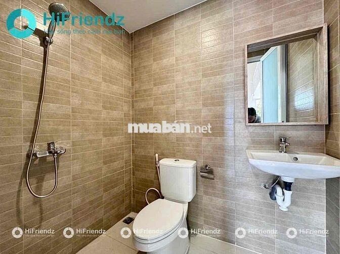 DUPLEX BAN CÔNG THOÁNG, MỚI 100%, GÁC CAO 2m, SÁT QUẬN 1, HÀNG XANH.
