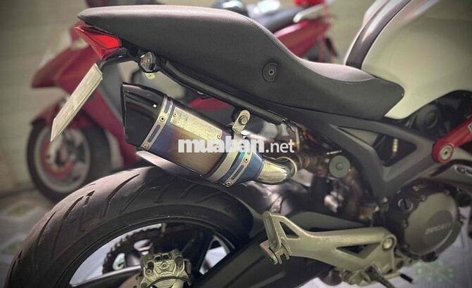 Ducati Monster 795 ABS Trắng, Đỏ