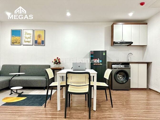 cho thuê 2n2wc ban công 70m2 ngay lotte tây hồ, âu cơ, lạc long quân