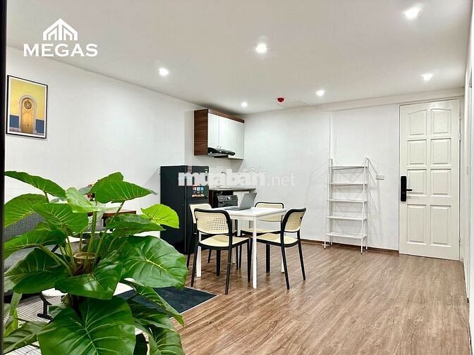 cho thuê 2n2wc ban công 70m2 ngay lotte tây hồ, âu cơ, lạc long quân