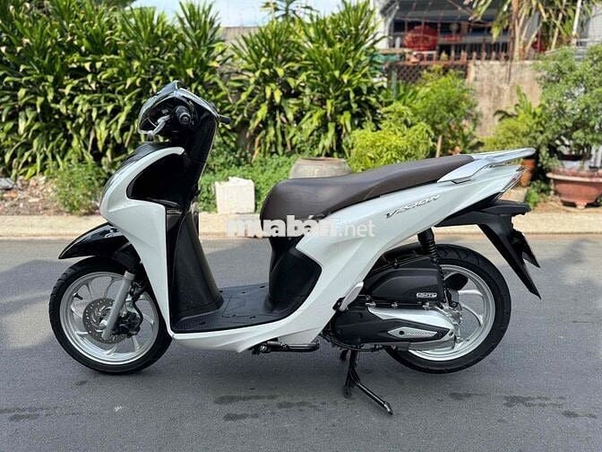 Honda Vision 2022 Trắng đen